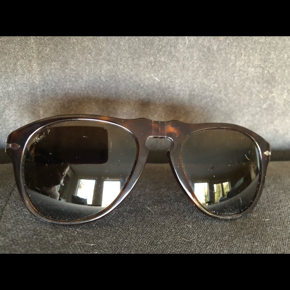 Persol 0649 Sunglasses. Great condition
